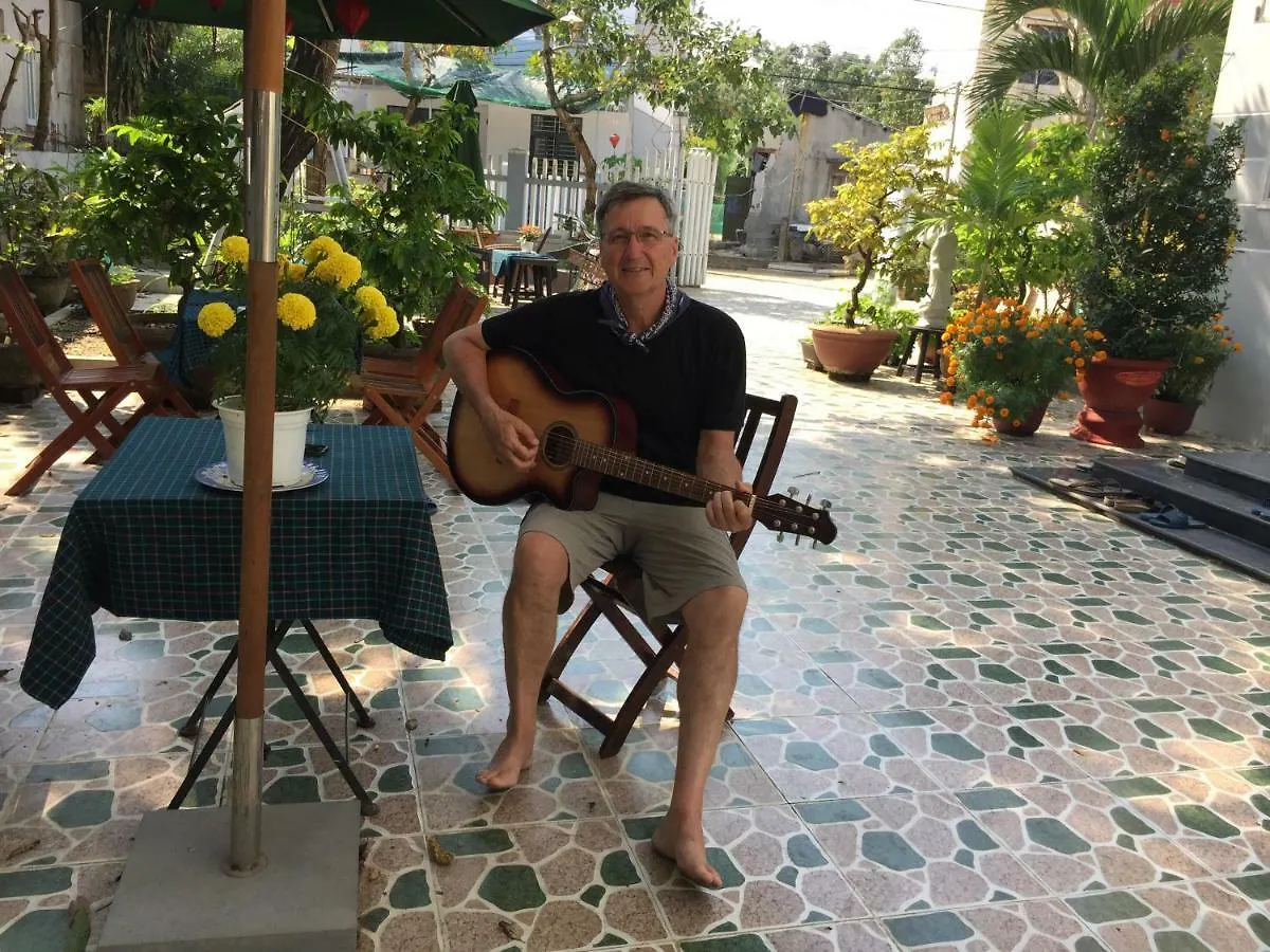 Apricot Homestay